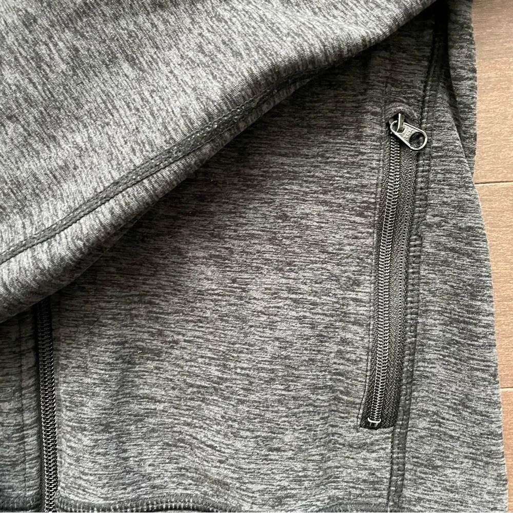 Triple Flip Zip Up  With Thumb Holes Size 4 (girls 12) - Picture 2 of 6